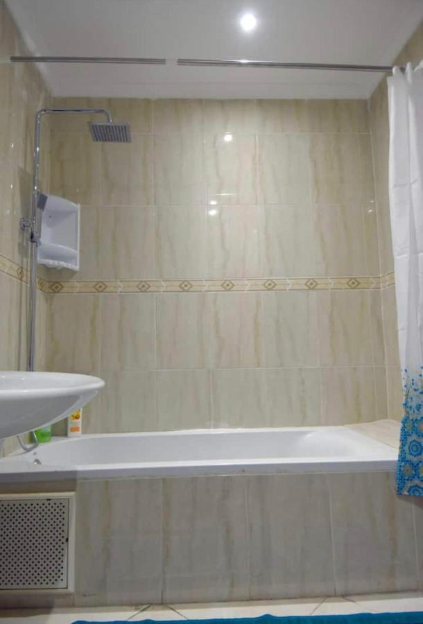 Appartement Elegant Et Climatise Au Centre Avec Terrasse - Proche Plage Et Attractions ! Tánger Exterior foto