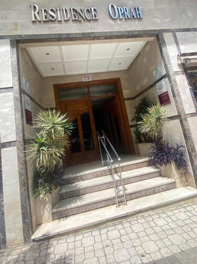 Appartement Elegant Et Climatise Au Centre Avec Terrasse - Proche Plage Et Attractions ! Tánger Exterior foto
