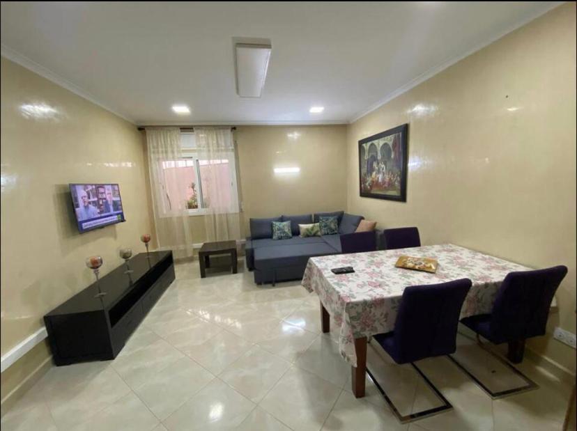 Appartement Elegant Et Climatise Au Centre Avec Terrasse - Proche Plage Et Attractions ! Tánger Exterior foto